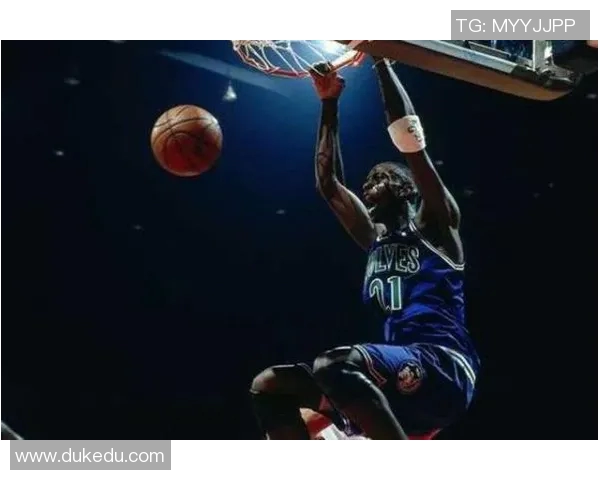 波城与尼奥特激战正酣谁能在这场较量中笑到最后