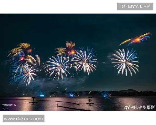 罗马盛大烟火晚会——璀璨光影庆祝城市建城2600周年