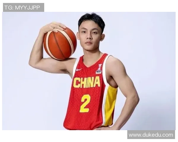 徐杰:从篮球新星到职业生涯的辉煌转折点探索与成长之路 徐杰:从篮球新星到职业生涯的辉煌转折点探索与成长之路